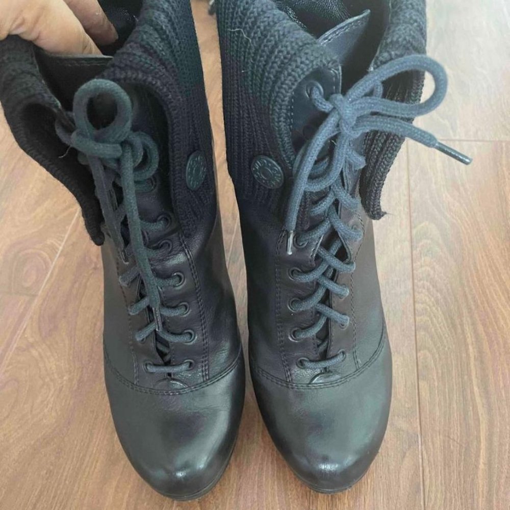 Authentic Gucci Black Platform Knit and Leather Boots EU 38,5